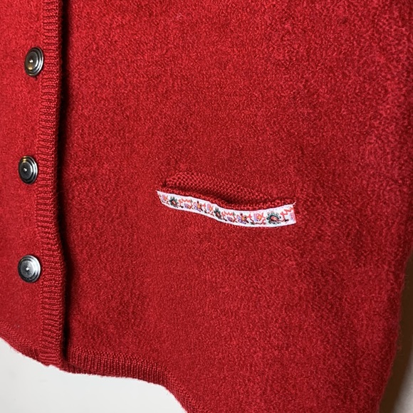 Woolrich | Red Silver Button Adorned Wool Vest Collared With Pockets Floral Trim - Picture 5 of 11